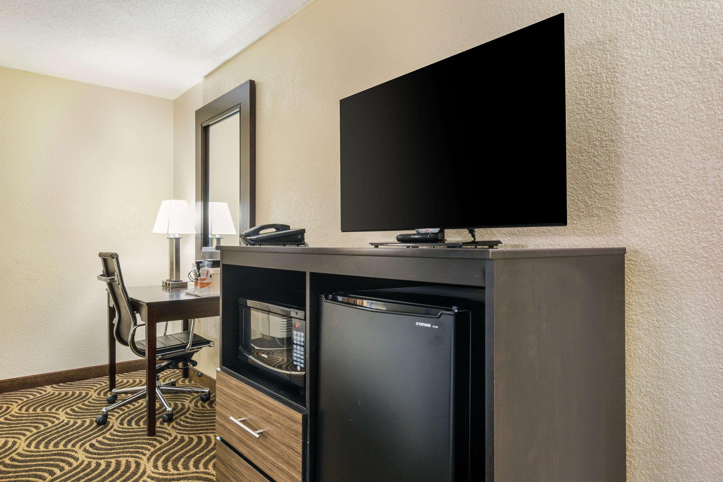 Quality Inn & Suites Florence - Cincinnati South Dış mekan fotoğraf