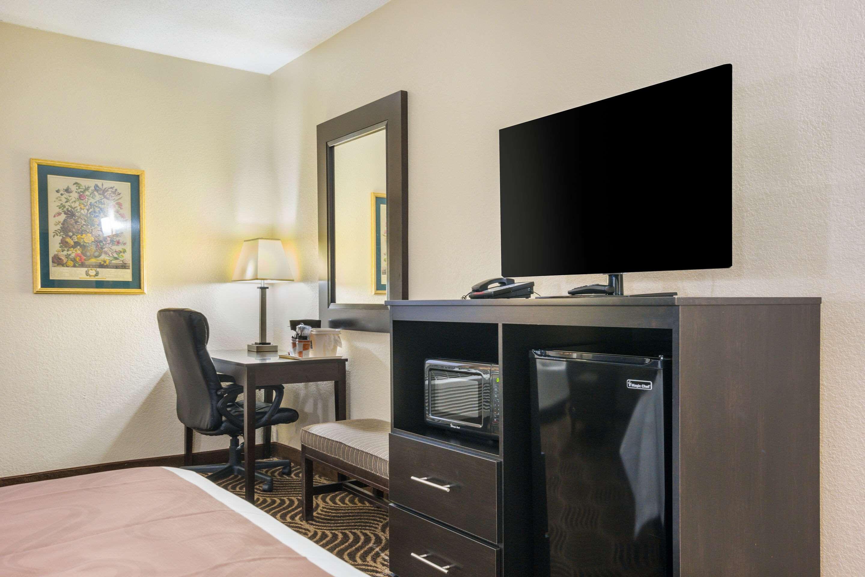 Quality Inn & Suites Florence - Cincinnati South Dış mekan fotoğraf