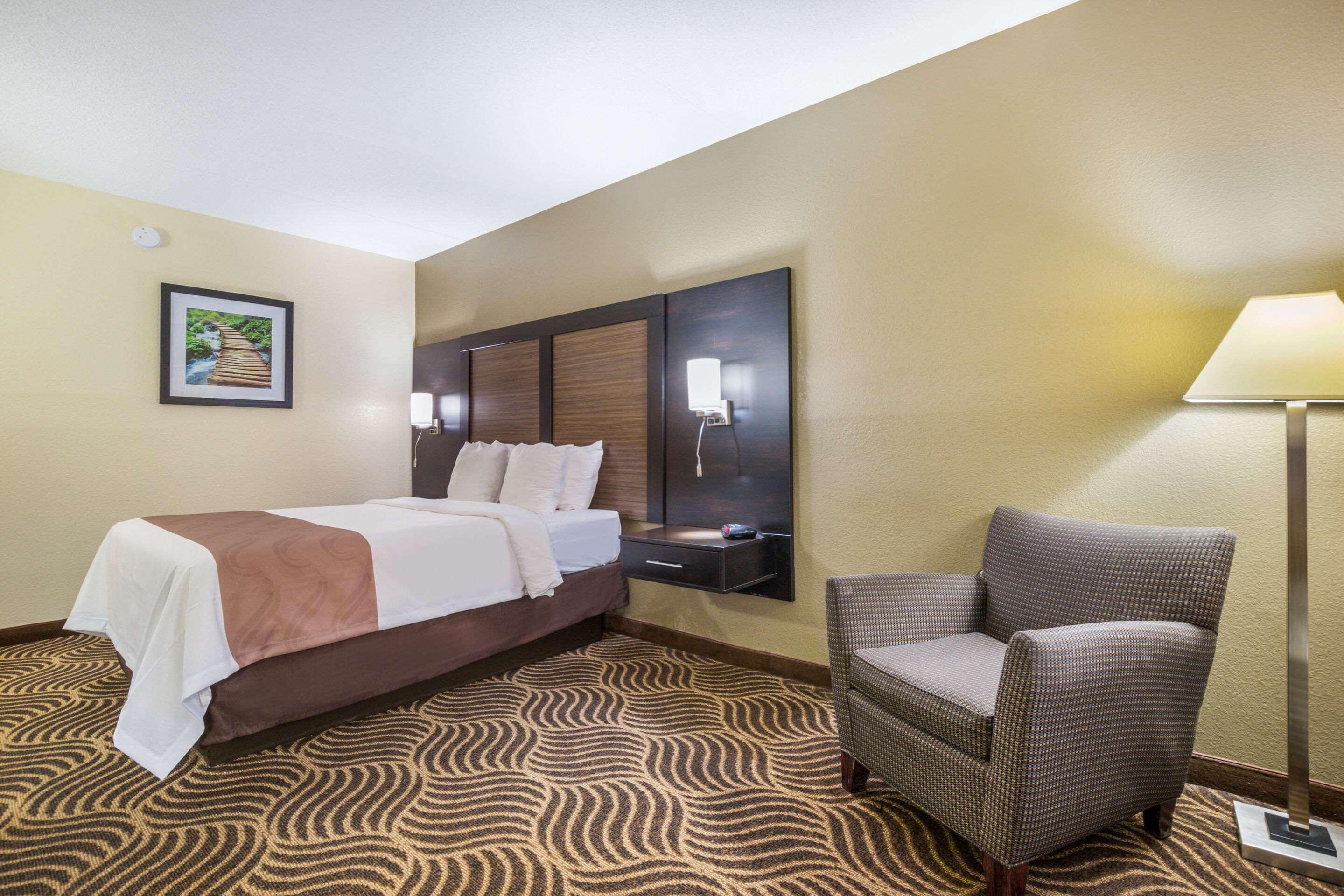 Quality Inn & Suites Florence - Cincinnati South Dış mekan fotoğraf