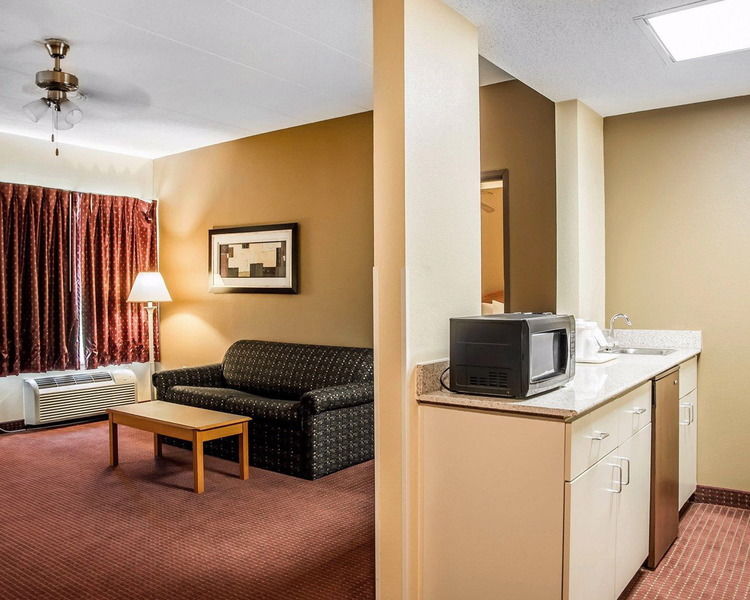 Quality Inn & Suites Florence - Cincinnati South Dış mekan fotoğraf